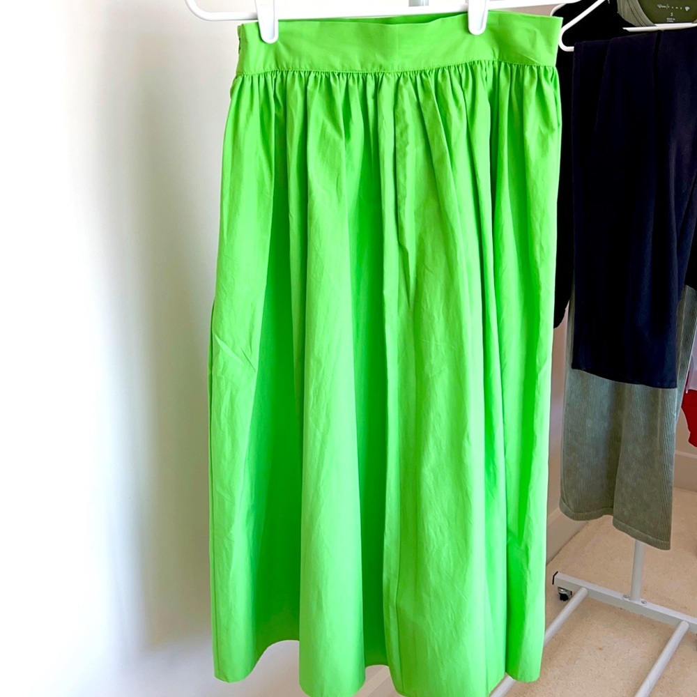 COPY - H&M Midi Skirt Bright Green EUR36